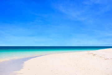 Fototapeta premium Panorama of clear sky and summer sea water background for summer vacation concept.with sunlight of beautiful cloudy blue sky with white altocumulus clouds.with 