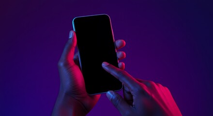 紫紅の指先と夜