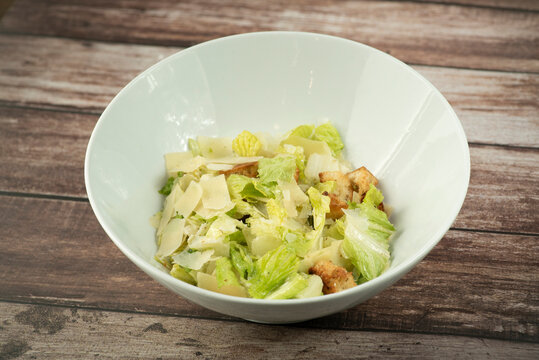 Caesar Salad &ndash; Classic Romaine Lettuce Salad with Parmesan and Croutons