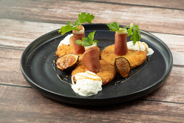 Fried green tomatoes