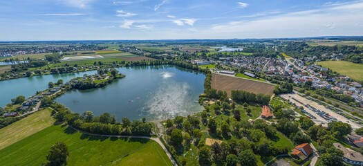 Fototapeta premium Ausblick auf Erbach an der Donau in Baden-Württemberg im Sommer