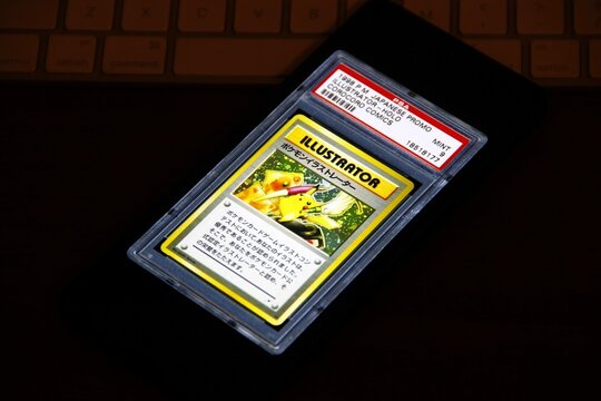 Pikachu Illustrator - Carta de Pok&eacute;mon mais cara  da cole&ccedil;&atilde;o, uma unidade em condi&ccedil;&atilde;o perfeita (PSA 10) avaliada e comprada pelo youtuber Logan Paul por mais de US$ 5 milh&otilde;es.