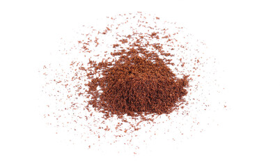A pile of aromatic bourbon vanillin and powder in rich brown hues, isolated on a white background