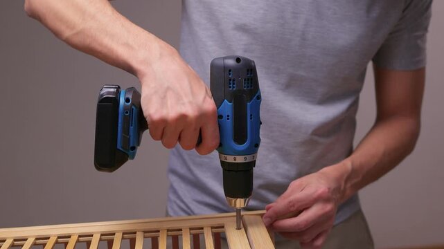 Tools for construction, Using cordless drill and screwdriver for renovation tasks, Constructing and securing materials with powered tools during do it yourself renovations