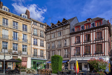 Obraz premium Street in Rouen downtown, France