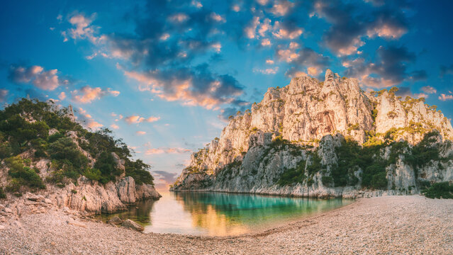 France, Cassis. Panorama Of Calanques On The Azure Coast Of France. Coast The En Vau Near In South France. Mediterranean Sea