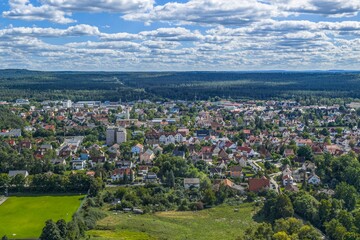 Fototapeta premium Ausblick auf die Gemeinde Schwaig bei Nürnberg im östlichen Mittelfranken
