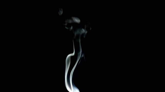 Smoke Effect on Black Screen for Cinematic VFX and Dark Atmospheric Visuals
