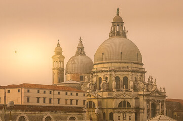 Obraz premium Grand canal by the Santa Maria della Salute church