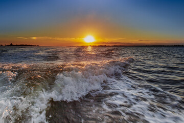 Obraz premium Idyllischer Sonnenuntergang in Ft. Myers Beach, Florida - Gulf of Mexico 