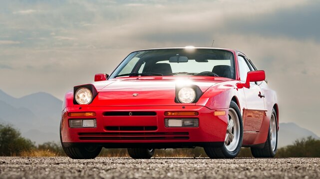 Scottsdale, AZ, USA
January 15, 2025
1986 Porsche 944 Turbo
