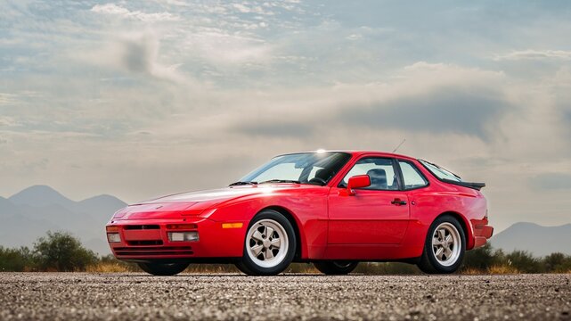 Scottsdale, AZ, USA
January 15, 2025
1986 Porsche 944 Turbo