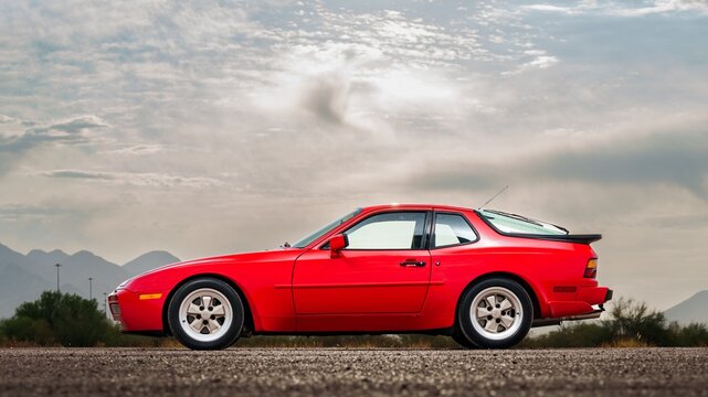 Scottsdale, AZ, USA
January 15, 2025
1986 Porsche 944 Turbo