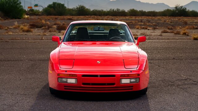 Scottsdale, AZ, USA
January 15, 2025
1986 Porsche 944 Turbo