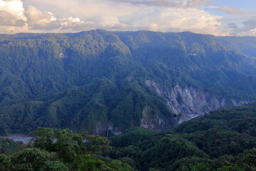 Obraz premium Rein forest, Parque Nacional Cayambe-Coca, Ecuador