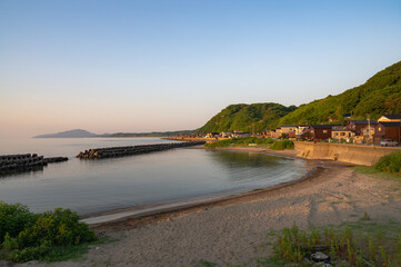 Fototapeta premium 新潟 出雲崎の海岸