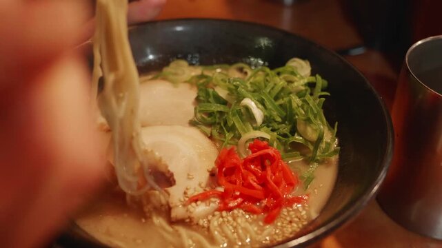 豚骨ラーメン