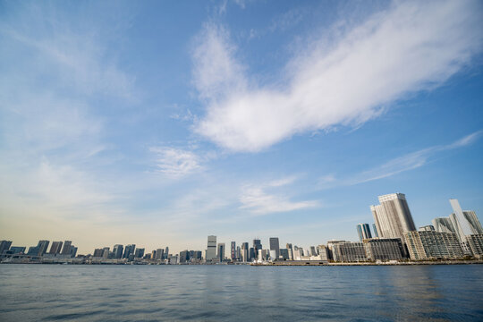 東京湾越しの東京タワー２