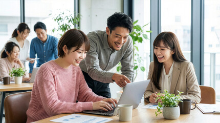 チームワークを感じる職場の若い男女