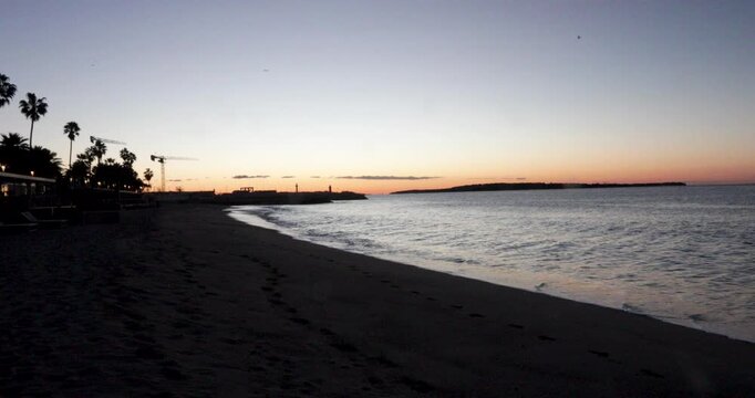 Lev&eacute;e de soleil plage du midi &agrave; Cannes