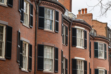Fototapeta premium Boston, Mass, USA Red brick houses in the Beacon Hill historic district downtown.