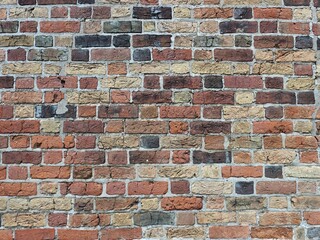 Bunte Backsteinmauer