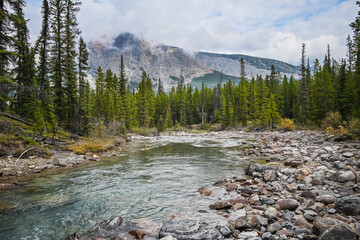 Obraz premium River Among Mountains, AB, Canada
