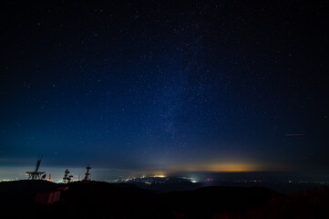 鰐塚山電波塔からの夜空