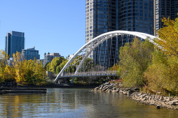 Fototapeta premium Humber Bay Arch Bridge spanning river in Etobicoke Toronto during autumn
