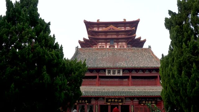 The Sutra Repository of Daxiangguo Temple in Kaifeng City, Henan Province, was built during the Northern Qi Dynasty (555 AD). It is a renowned Buddhist temple in China. 
