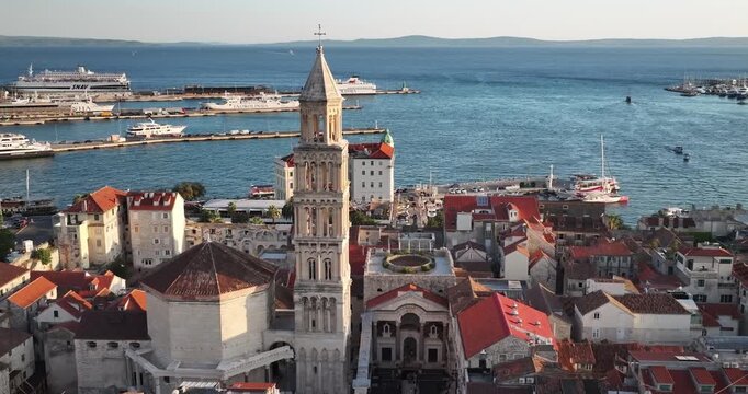 Peristyle square and sea in Split