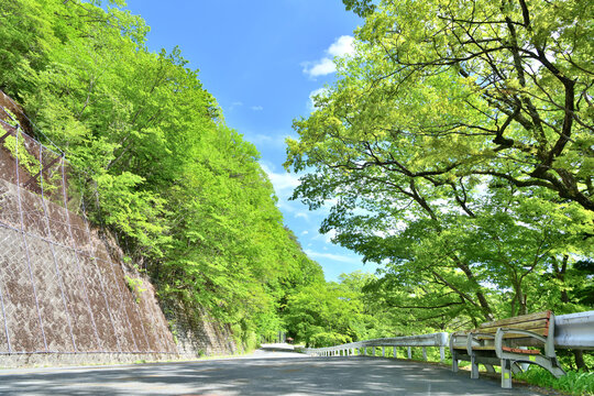 栃木県那須塩原市　塩原渓谷沿いに伸びる大正浪漫街道