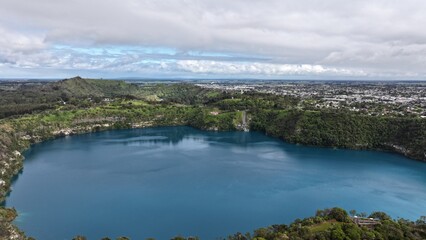 Obraz premium Aerial footage of Blue Lake Mount Gambier South Australia