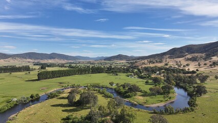 Obraz premium Aerial footage of Bringenbrong Bridge NSW Australia