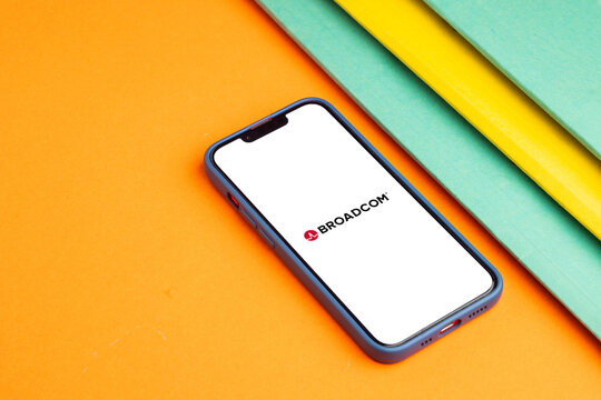 Broadcom Inc: Global Semiconductor Leader, Chip Innovation, Networking Solutions, Wireless Technology, Enterprise Storage & High-Performance Computing Hardware