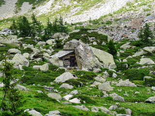 Jagdh&uuml;tte im Naturpark Adamello Brenta