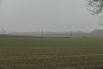 Paysage rural sous la brume et la bruine &agrave; Frasnes-Lez-Gosselies (Charleroi)