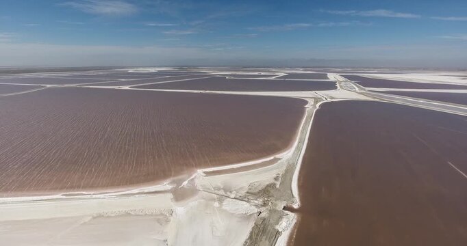 GUERRERO NEGRO BAJA CALIFORNIA SUR MEXICO LUGAR DE LA SALINERA MAS GRANDE DEL OCEANO PACIFICO