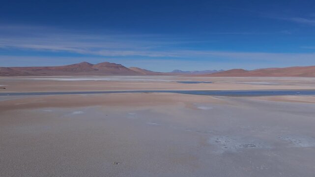 Salar Quisquiro Laguna Desierto Atacama Chile
