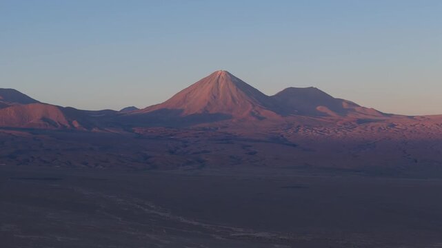 Volcan Licancabur Desierto San Pedro de Atacama Chile
