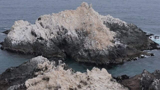 Islas rocas guano picado oceano Pac&iacute;fico Chile