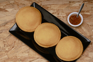 Chicken pot pie with hot sauce