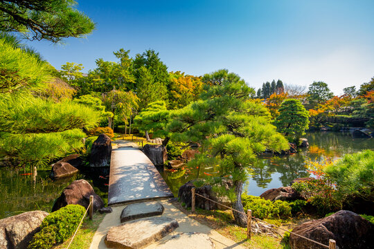 Koko-en garden in Himeji, Japan