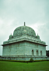 Fototapeta premium Hoshang Shah's Tomb in Mandu, Madhya Pradesh, is a significant 15th-century mausoleum. 