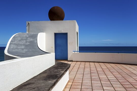 Viewing platform in front of the church Igreja de Nossa Senhora de Guadalupe, Porto da Cruz, Madeira, Portugal