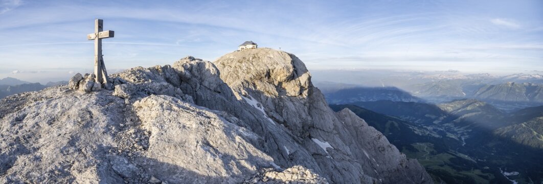 Summit cross, evening mood, shadow on the mountain, Matrashaus mountain hut on the Hochk&ouml;nig, evening mood, Berchtesgaden Alps, Salzburger Land, Austria