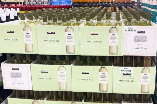 Kirkland pinot grigio wine cases on pallets