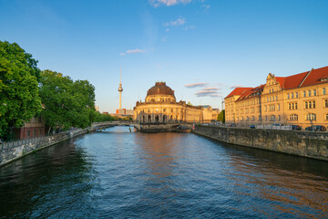 Museum Island on Spree river at sunset hour in Berlin, Germany © Pawel Pajor