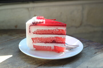strawberry cake is delicious at the cafe.
