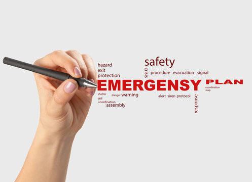 Developing an emergency plan for safety response and coordination at a location